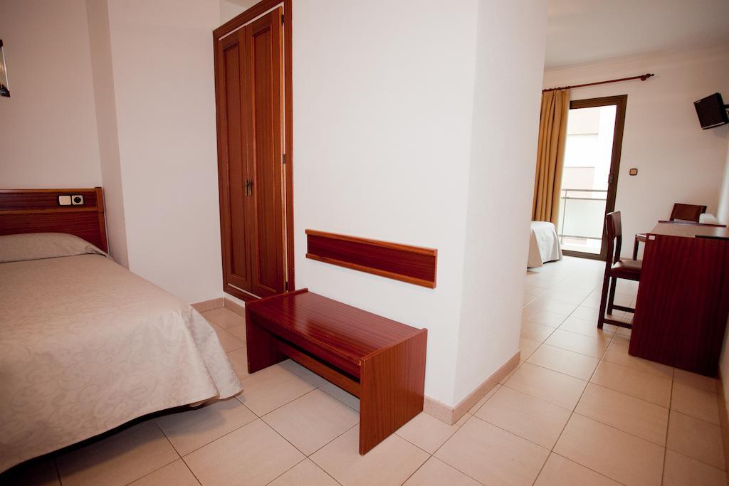Hotel Beri Llança Pokoj fotografie