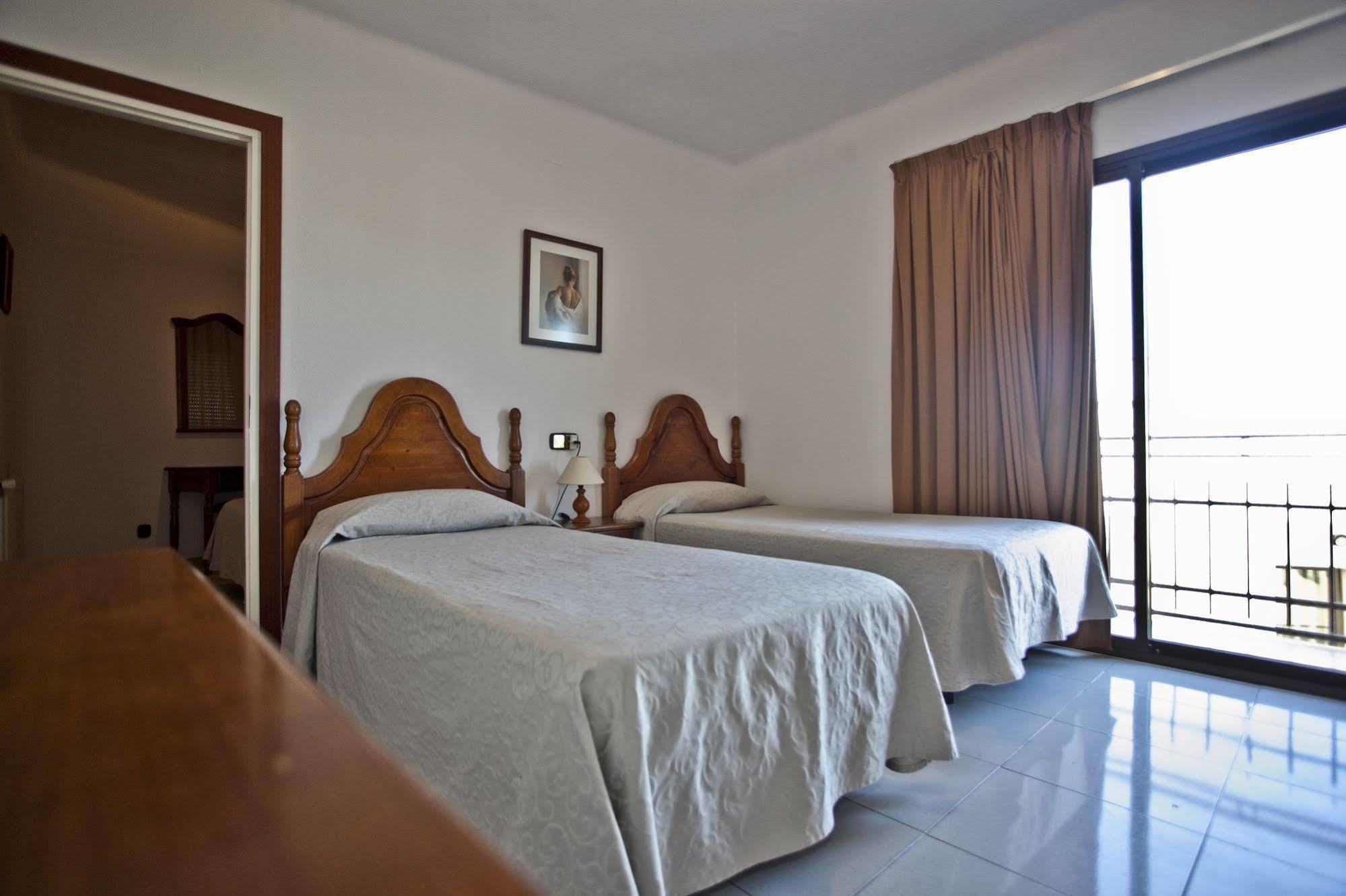 Hotel Beri Llança Exteriér fotografie