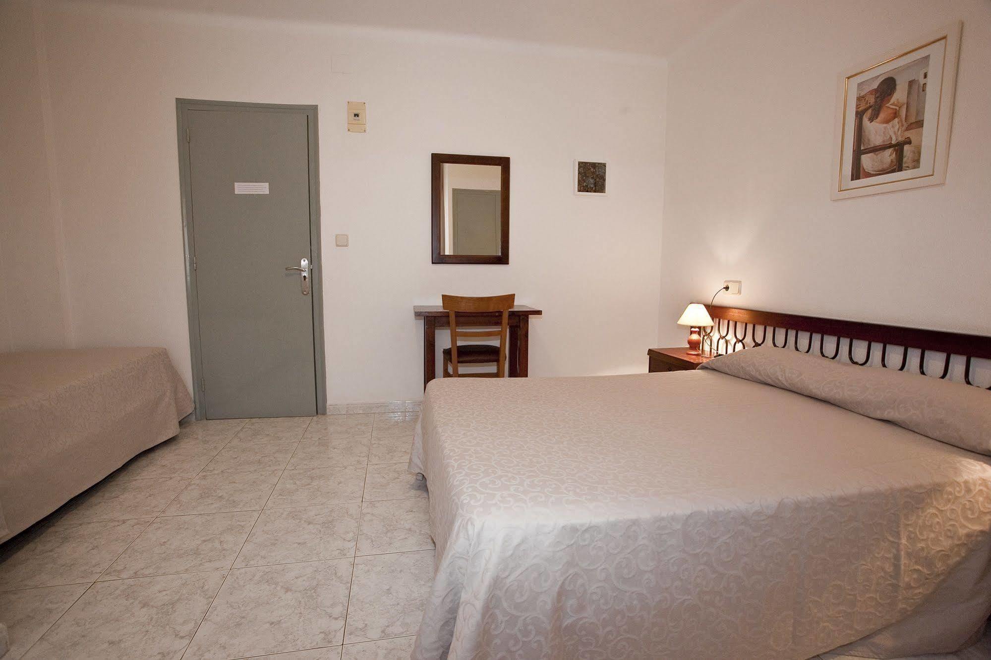 Hotel Beri Llança Exteriér fotografie